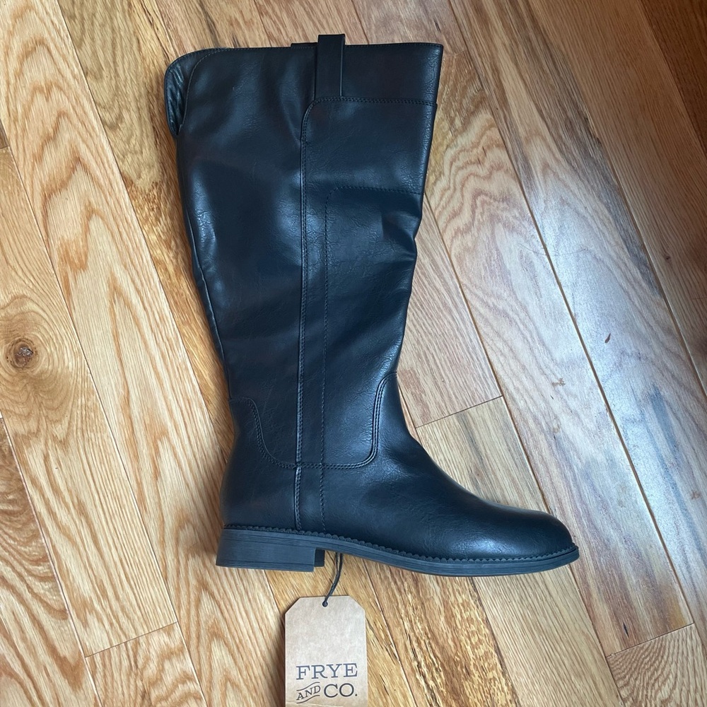 Brand new frye boots